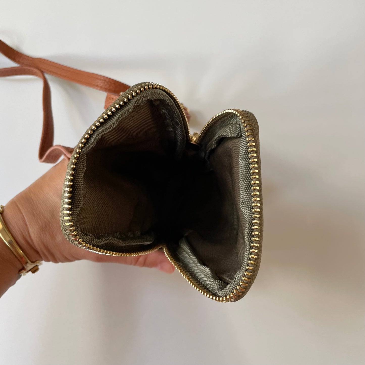 Autumn Olive Crossbody Phone Bag - Nylon/PU