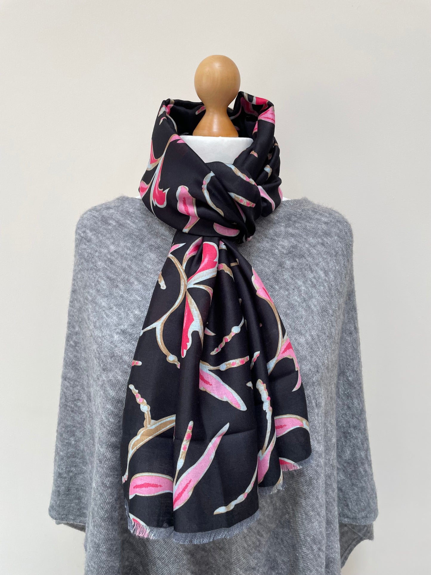 Winter Black Leaf Print Scarf