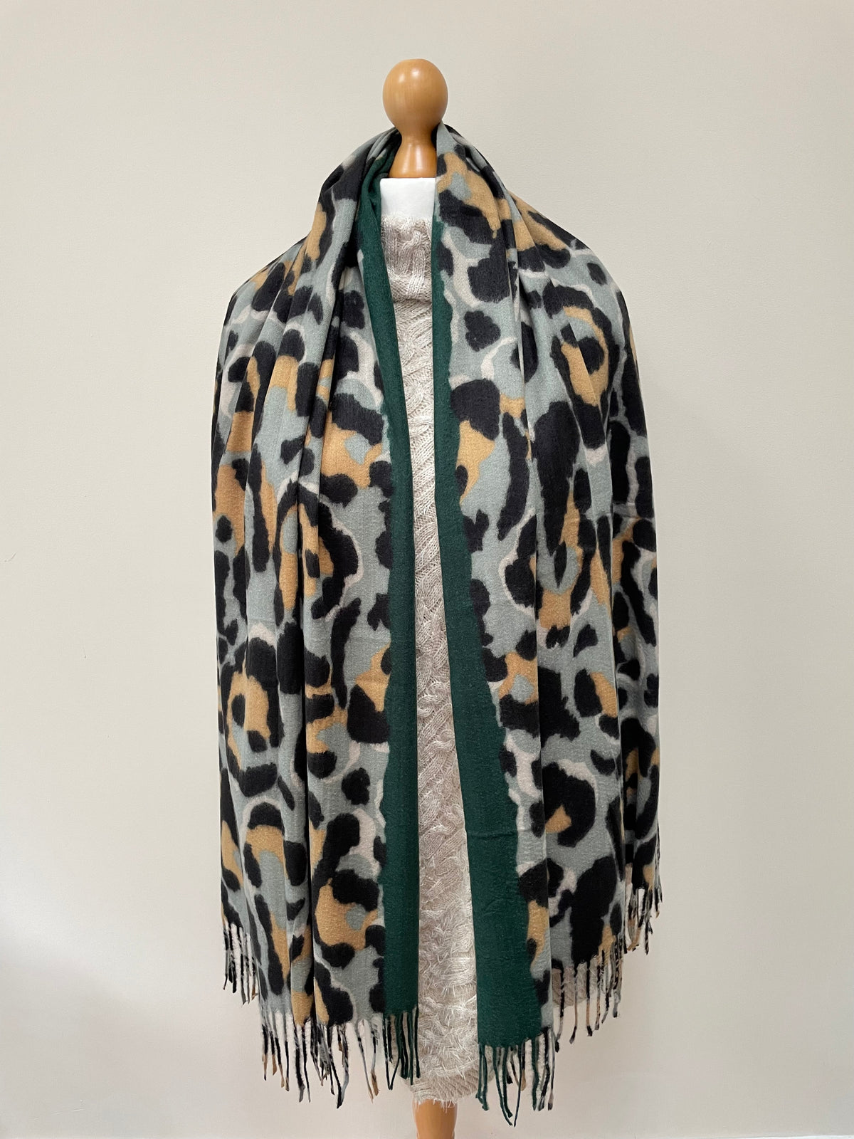 Green Edge Leooard Print Scarf
