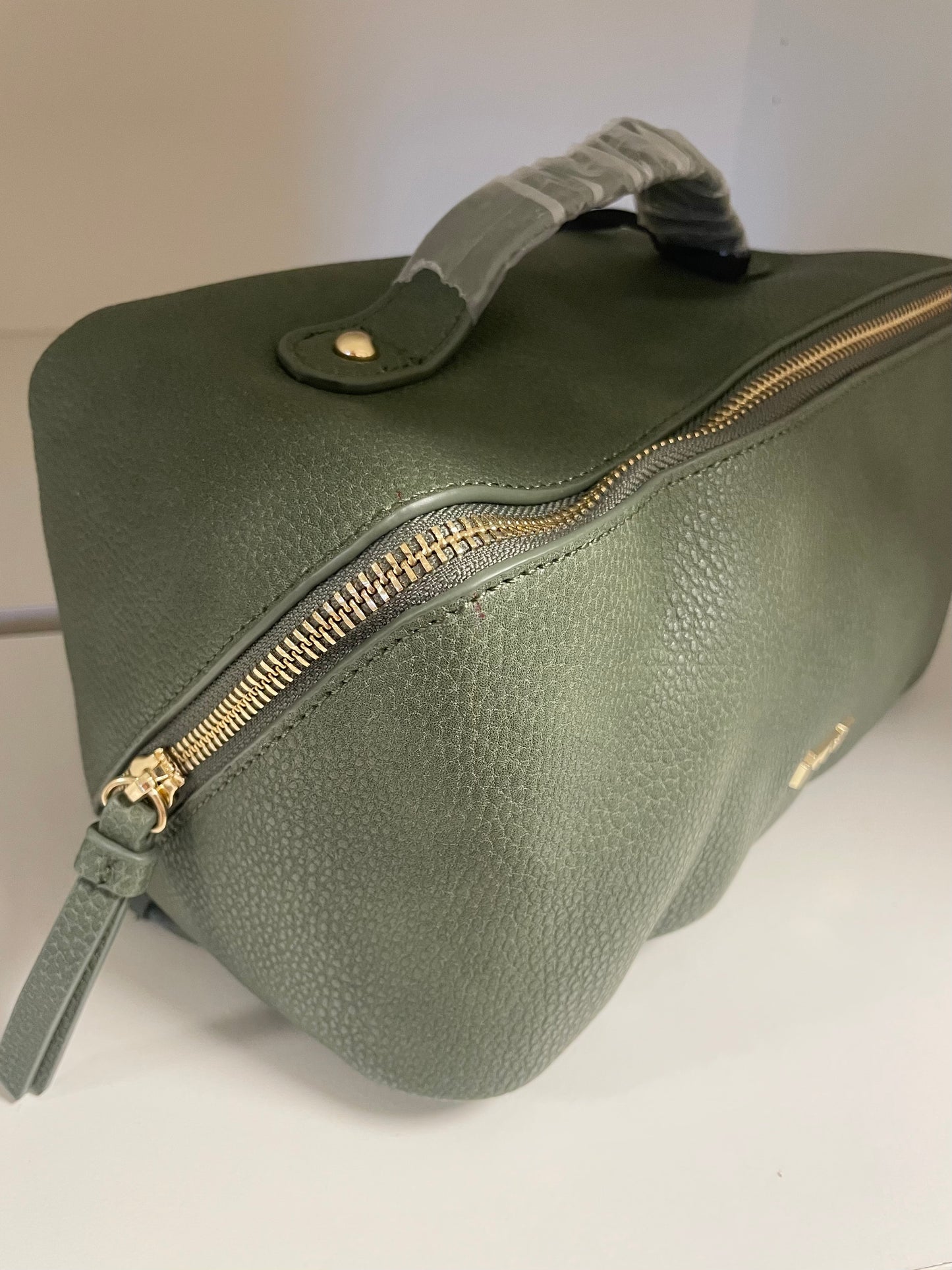 OUTLET Autumn Olive Vanity Case Pebbled Faux Leather