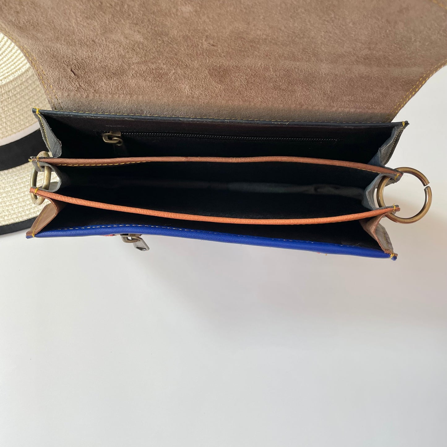 OUTLET Nephele Poppy Bag Unique Handmade Recycled Sustainable Leather