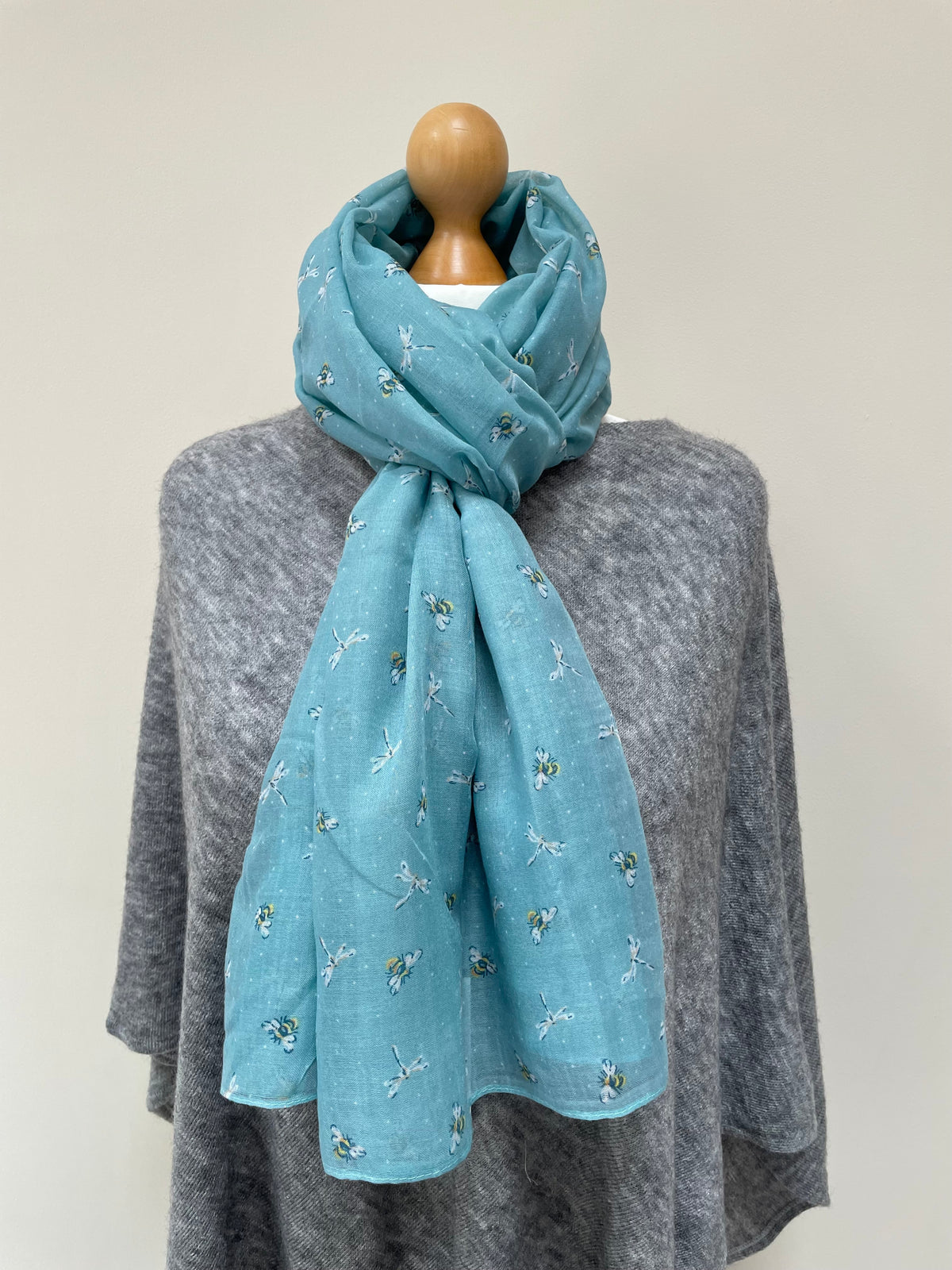 OUTLET Nephele Amy Bag Unique Handmade Recycled Sustainable Leather and Bee Scarf Set