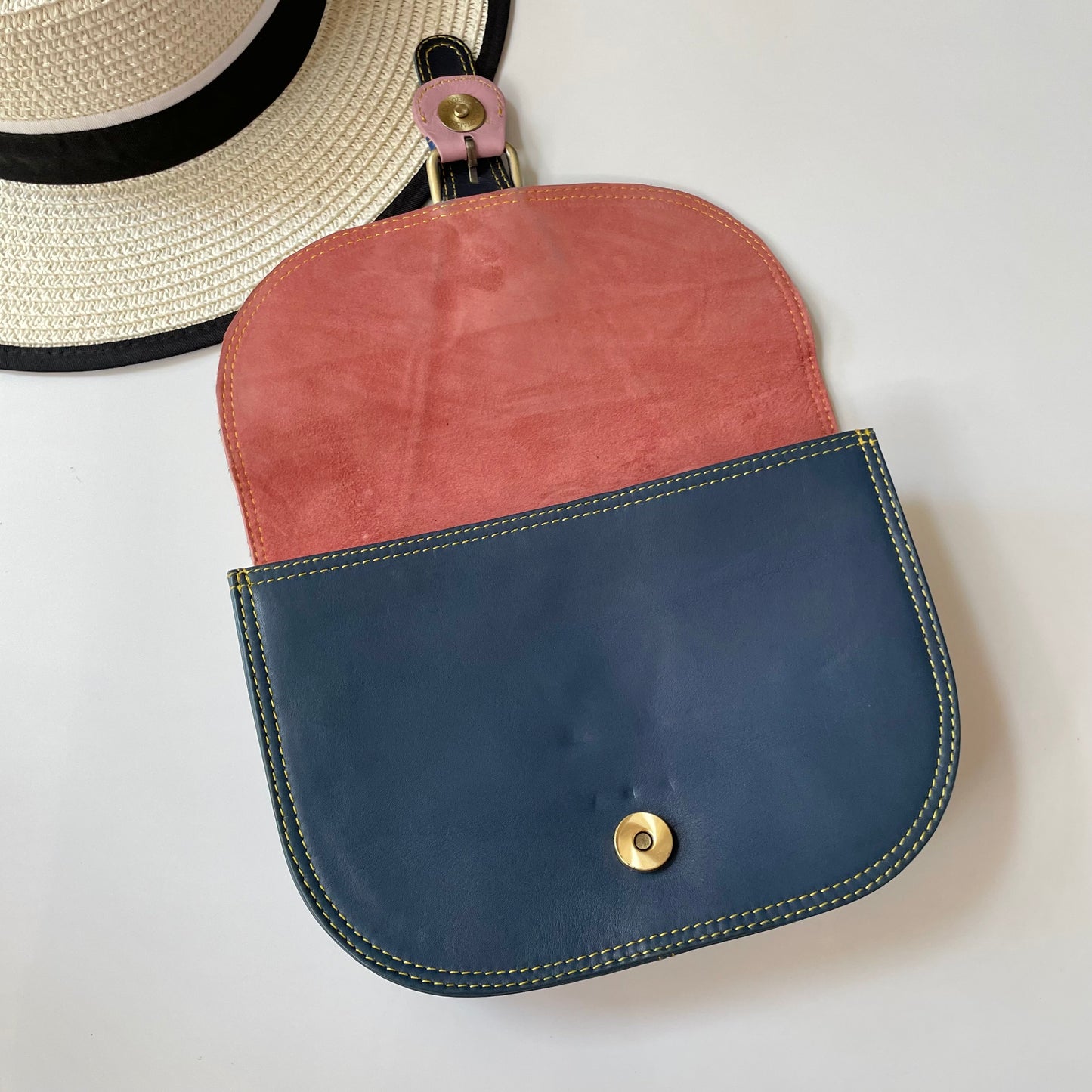 OUTLET Nephele Jenny Bag Unique Handmade Recycled Sustainable Leather